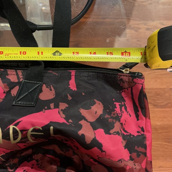 Henri Bendel red black logo tote bag - Picture 6 of 7